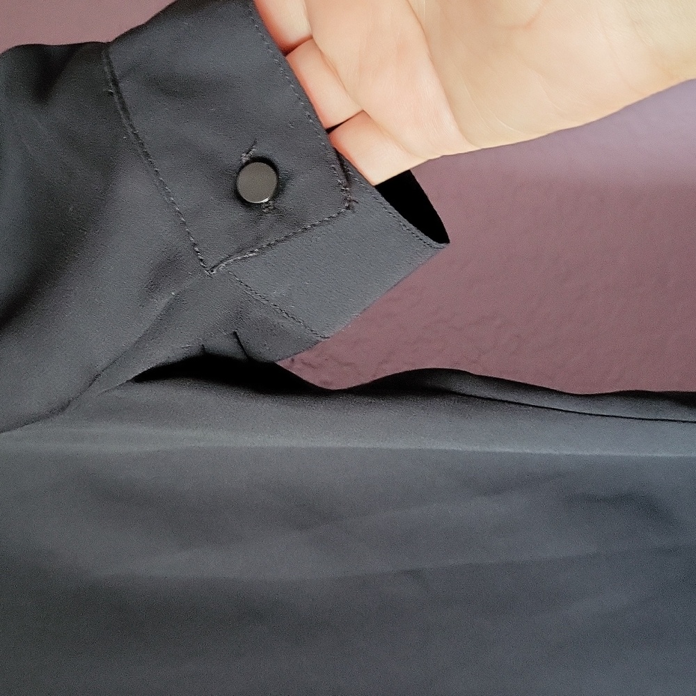 Worthington Blouse - Picture 12 of 12